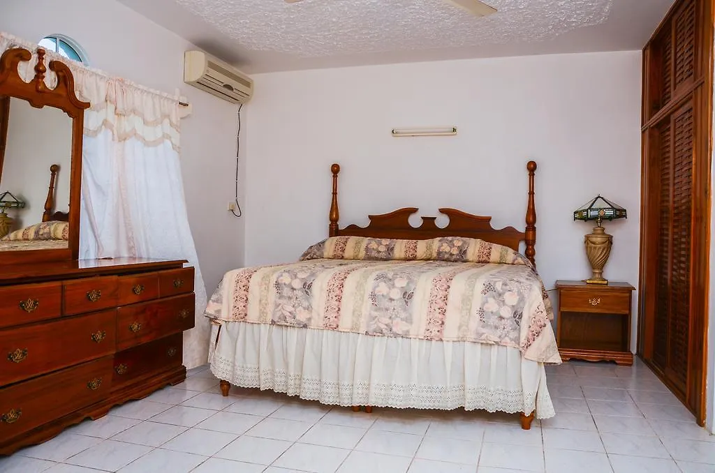 **  نيغريل Vanvilla Guest House جامايكا